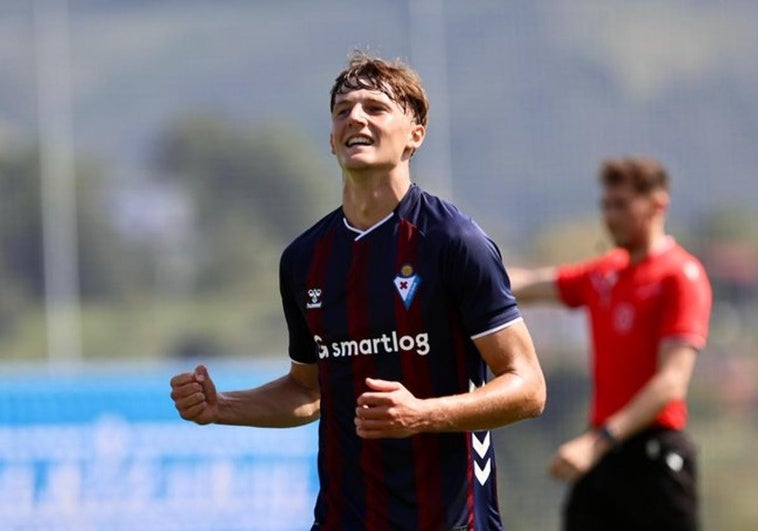 El Eibar cierra su agenda ante el Alavés a la espera de Álvaro Rodríguez y Adu Ares